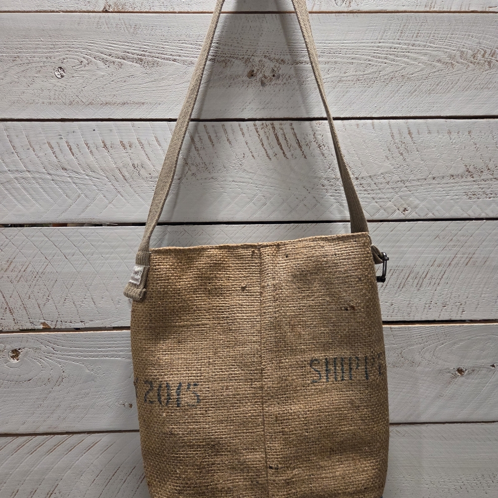 Upcycled Burlap Bag / Purse - Picture 4 of 5